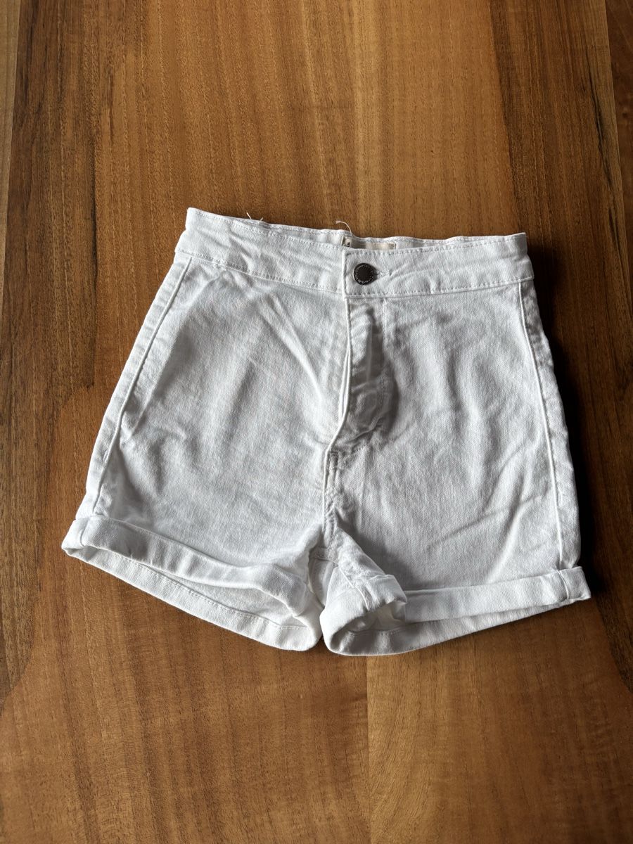 Tally Weijl Pantaloni: Denim Hotpants – Usato da Seewen venduto da dvh05