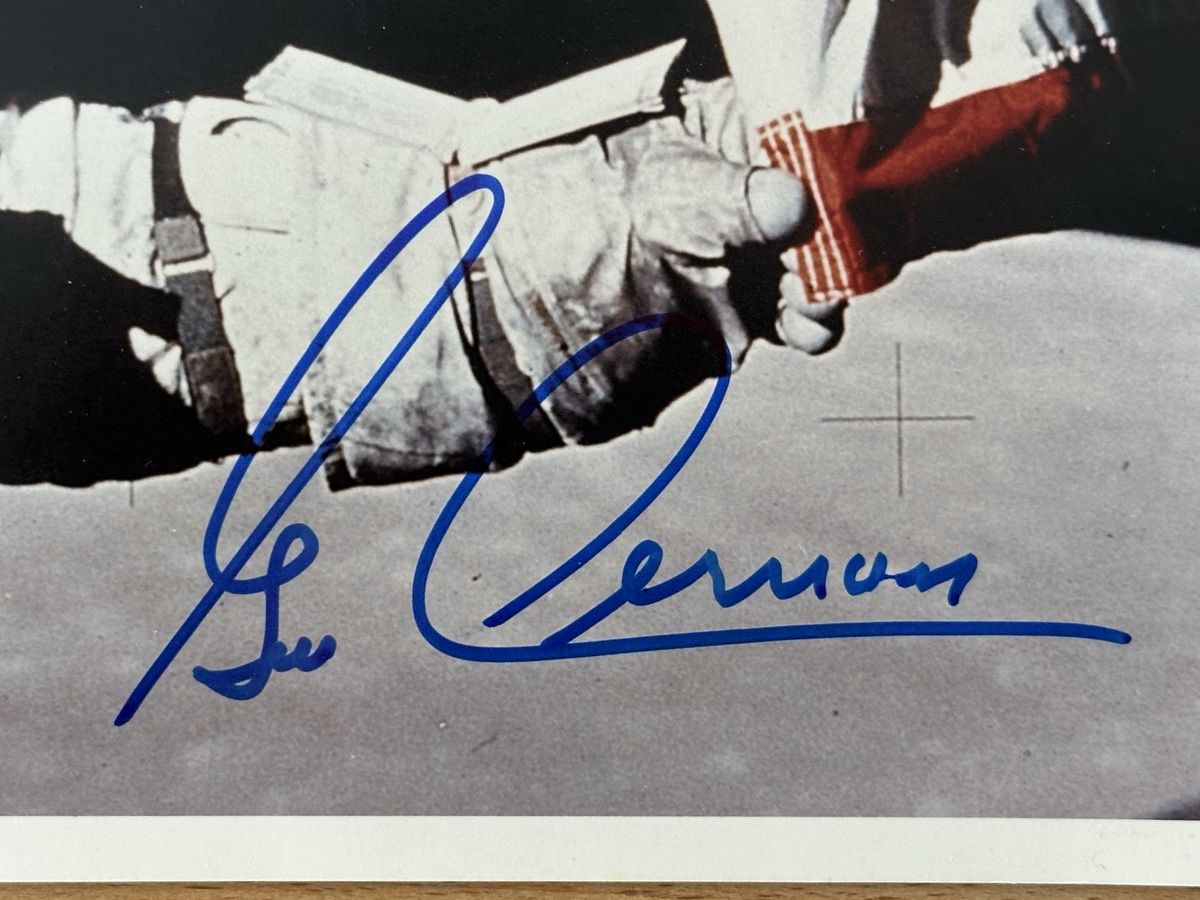 Autografi: Autographe de l'astronaute Eugene Cernan, Apollo 17 - NASA – Usato da Promasens venduto da Toblerone83 1