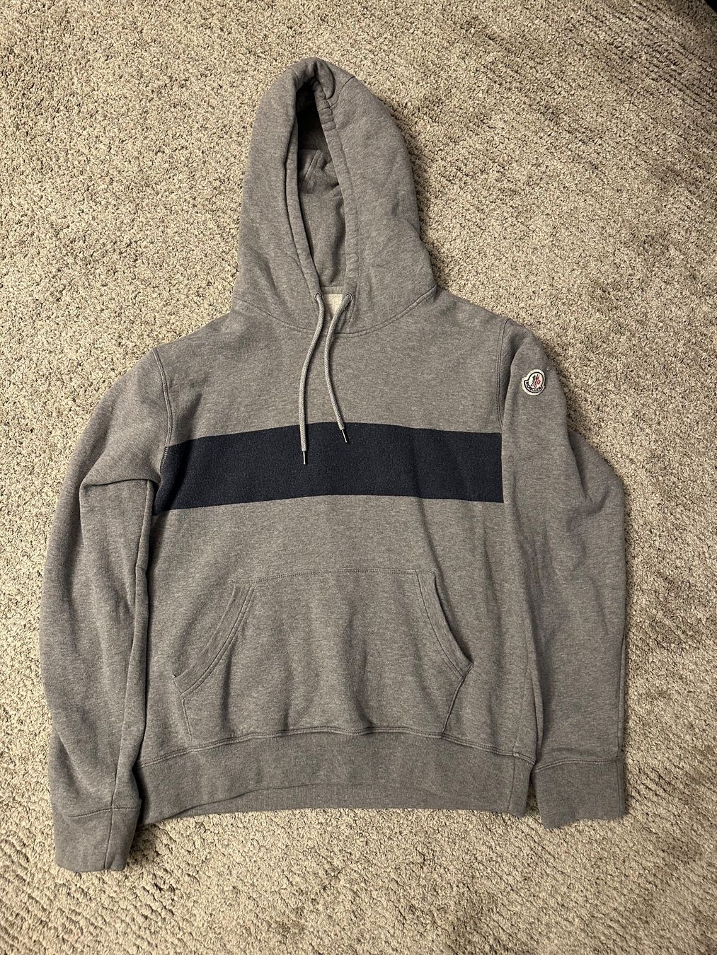 Moncler Maglioni & Felpe: Moncler Hoodie, size M, slim fit – Usato da Winterthur venduto da ivan12891 1