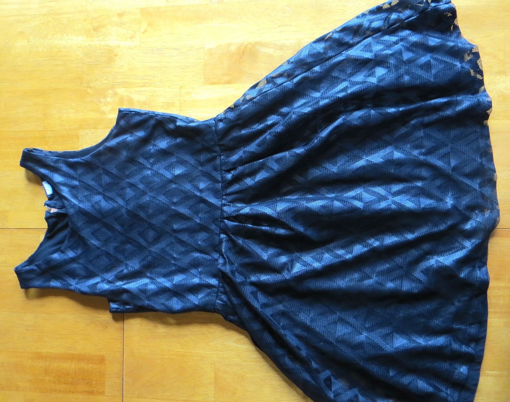 Vestiti & Gonne: robe noir élégante 146 - 152 – Usato da Athenaz (Avusy) venduto da cyrano476