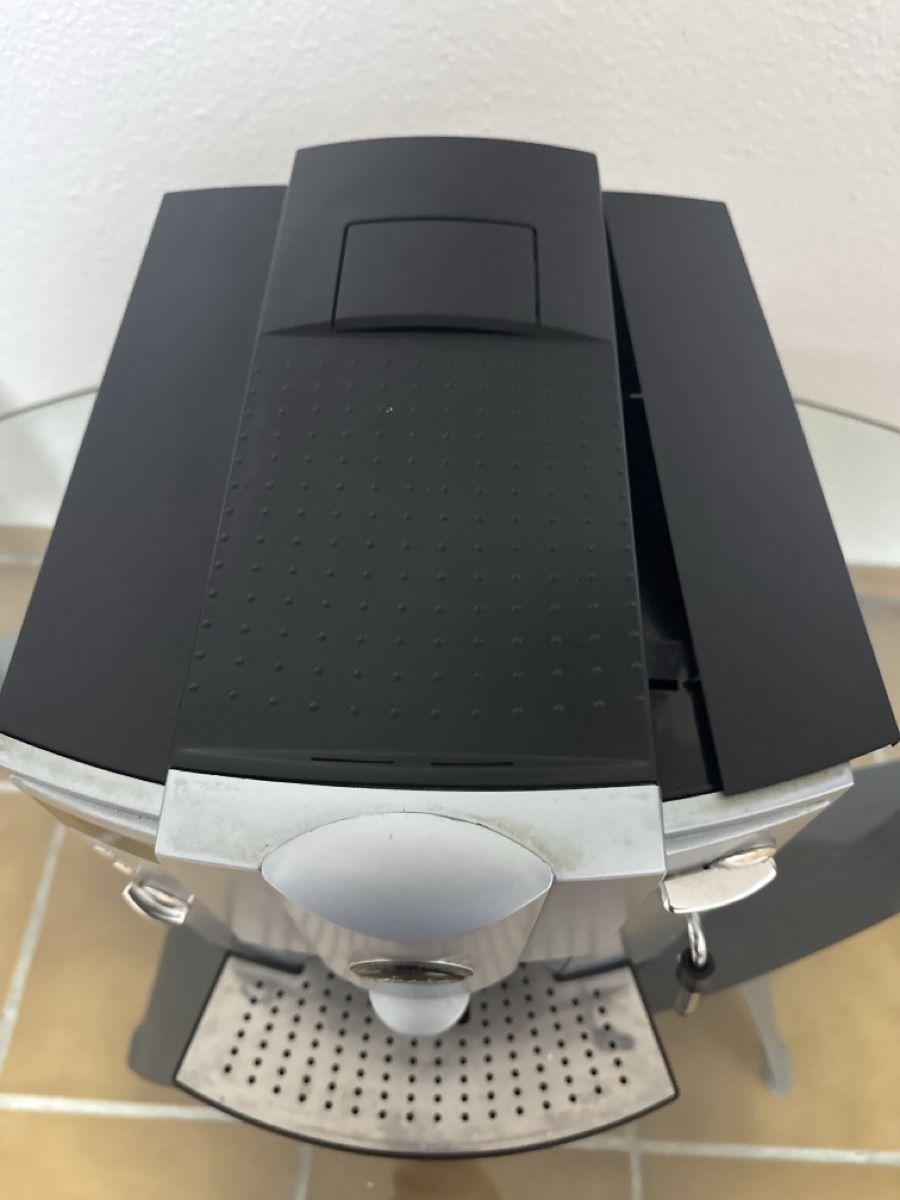 Kaffeemaschinen & Espressomaschinen: Machine à café Jura Impressa E65 – Gebraucht aus Soyhières von Jura22 1