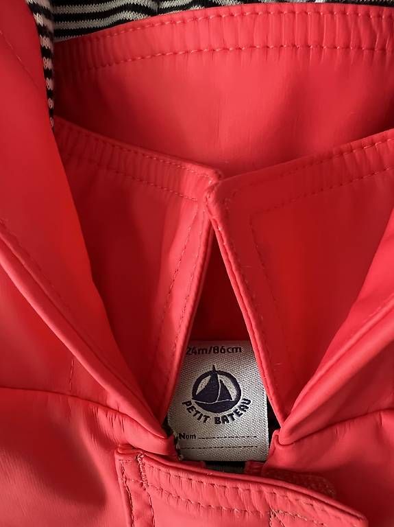 Vestes & Manteaux: Petit Bateau Regenjacke Grösse 86cm/24 Monate  – D'occasion à Clarens par Azure1982