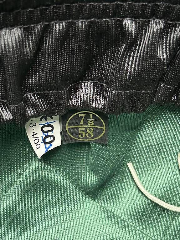 Caschi: Casco cap per equitazione ragazza/o – Usato da Tegna venduto da kainone1 4