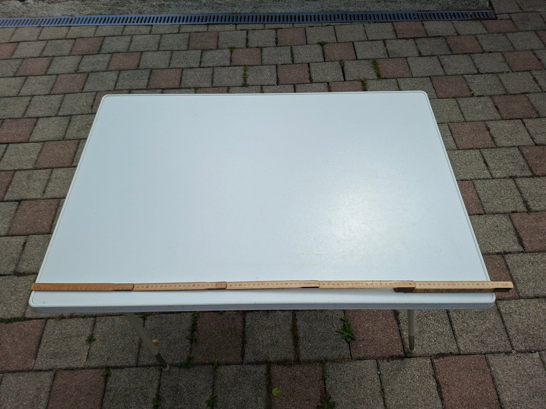Tische: Klapptisch für Camping, Mittel – Gebraucht aus Oberhelfenschwil von sunnyman88