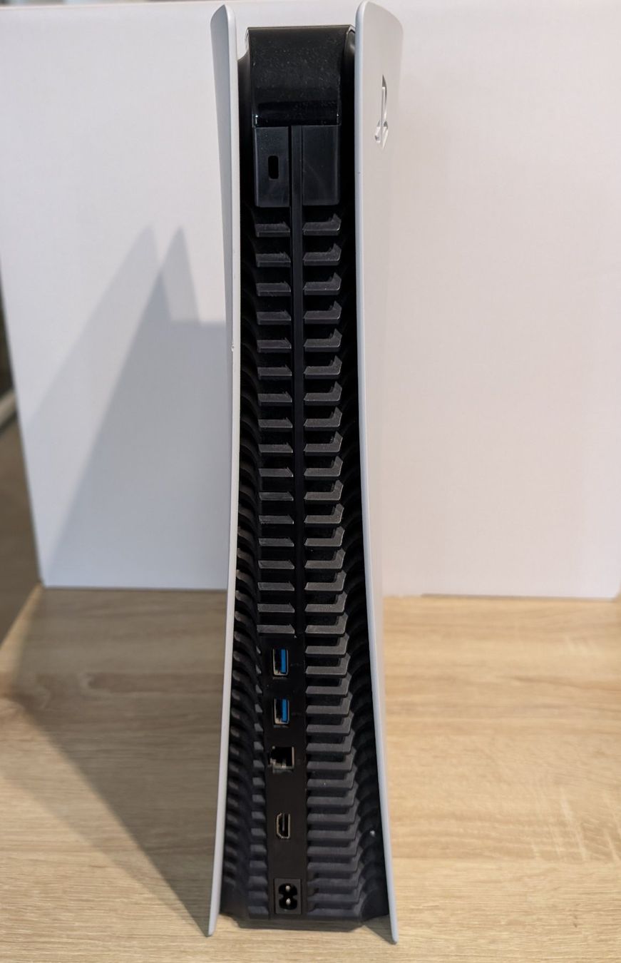 Sony Konsolen: PS5 PlayStation 5 Digital Edition 825 Go – Neu (gemäss Beschreibung) aus Bramois von Zherkk 2