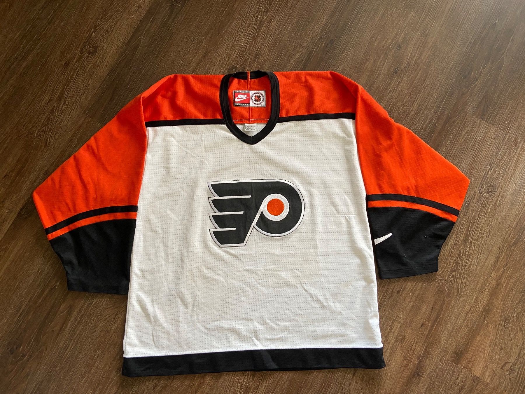 Nike Canottiere & Pantaloni: Philadelphia Flyers Trikot Gr. L – Usato da Muttenz venduto da bargain_hunter