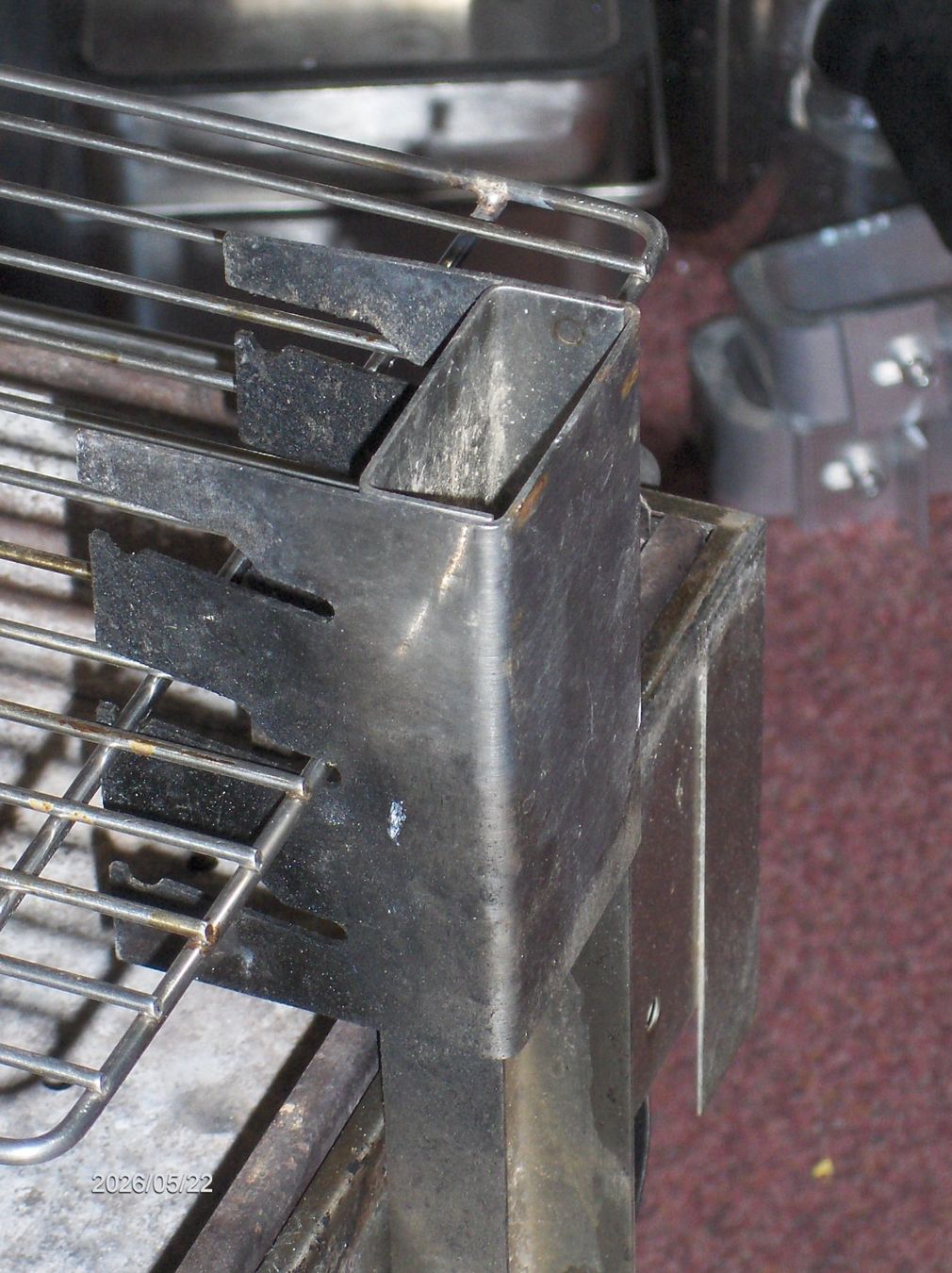 Grills: Grill Kohlegrill Mobiler Grill rostfrei mit Deckel & Griff – Gebraucht aus Schlattingen von Schmidi50 1