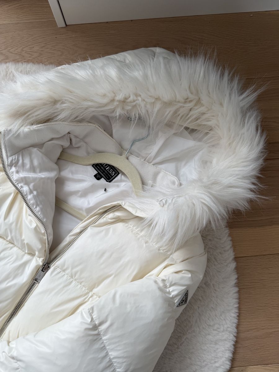 Guess Giacche: Guess Winterjacke Daunenjacke  – Nuovo (secondo la descrizione) da Hölstein venduto da sch_j9kr 1