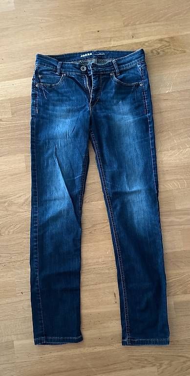 Jeans: Joker Jeans Gr. 29/32 – D'occasion à Luzern par kaktus017