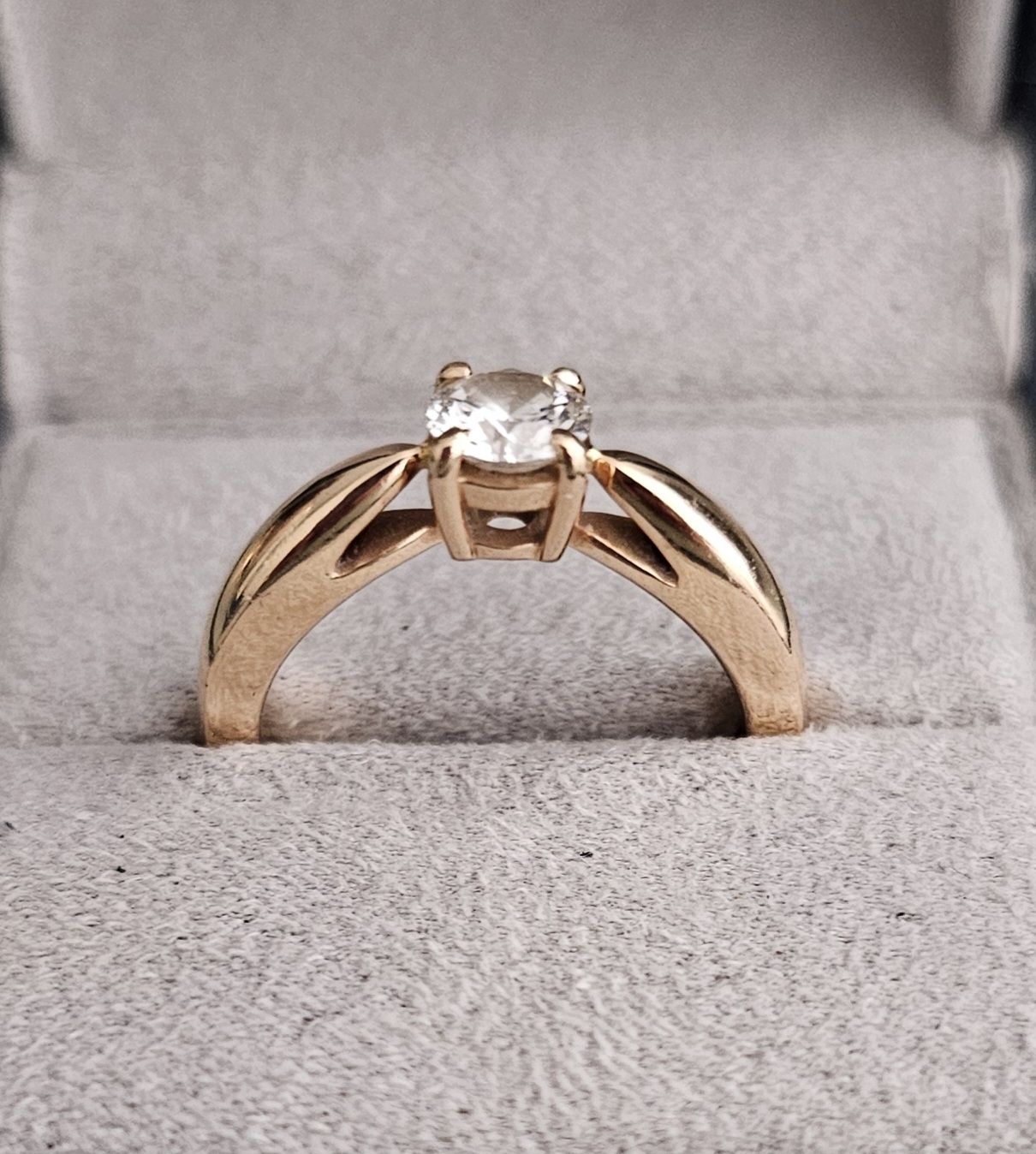 Anelli: GIA-certified solitaire diamond ring in excellent condition – Nuovo (secondo la descrizione) da Lugano venduto da dmt_2d86 1