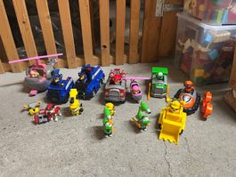 Paw Patrol Figuren und Fahrzeuge