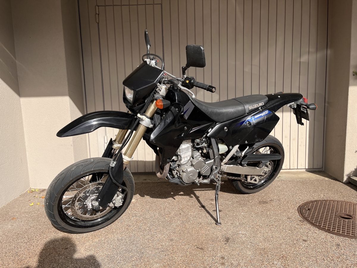 Suzuki Strasse: Suzuki DRZ 400 SM – Gebraucht aus Ruswil von jul_s8s6