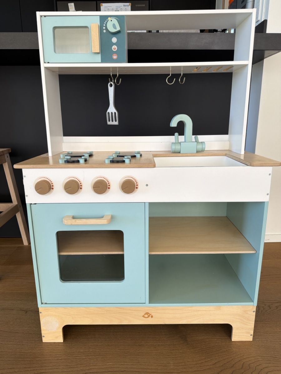 Jouets: Kinderküche Holz – D'occasion à Forch par Fatou_86