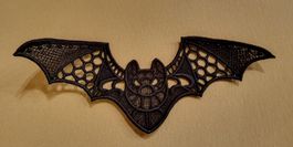 Halloween Fledermaus schwarz, gestickt, ca. 7x18cm