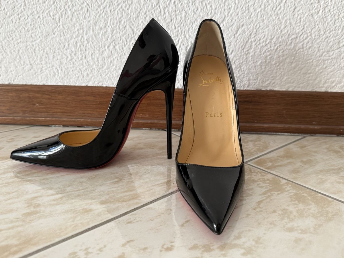 Christian Louboutin Scarpe da donna: Louboutin black Kate Pointed Toe Pumps 38 1/2 – Nuovo (secondo la descrizione) da Chavannes-Renens venduto da New_acc_ff