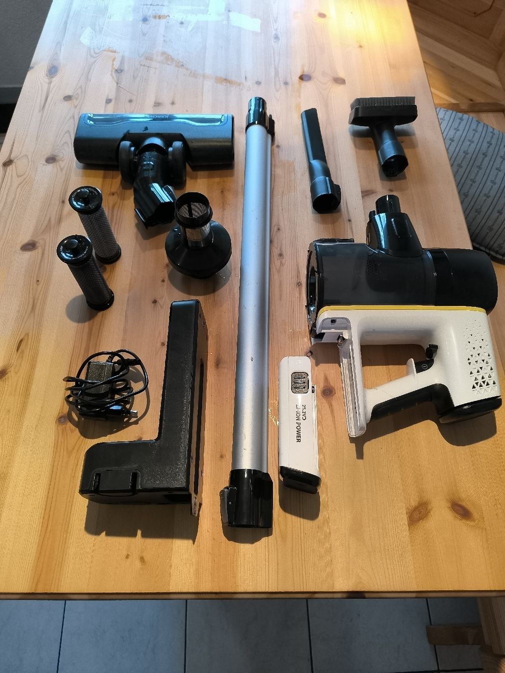Kärcher Aspirapolveri & Accessori: Kärcher VC6 akkustaubsauger – Usato da Schmitten FR venduto da alain.k 2
