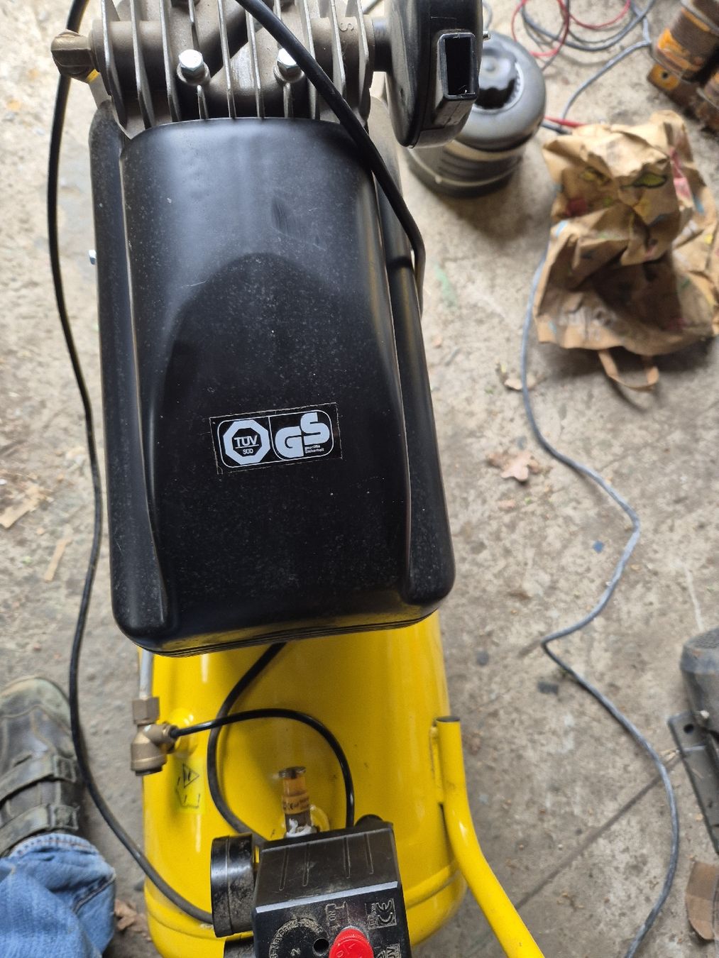 Stanley Compressori: Luftkompressor Stanley – Usato da Lodrino venduto da Wattenstorf 3