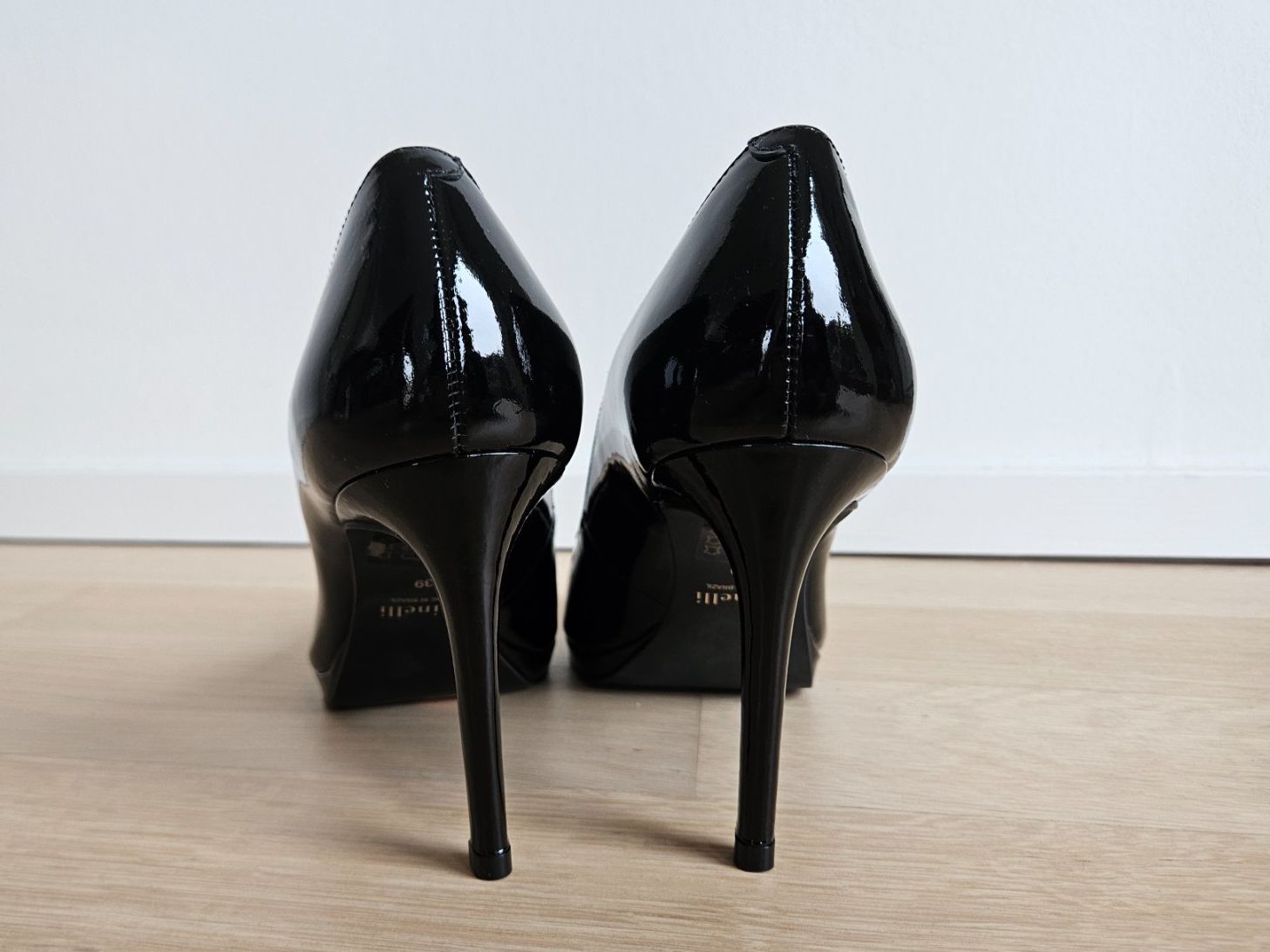 Scarpe da donna: Neue Stilettos MINELLI (Gr 39) – Nuovo e nell'imballaggio originale da Zürich venduto da Aleick 3