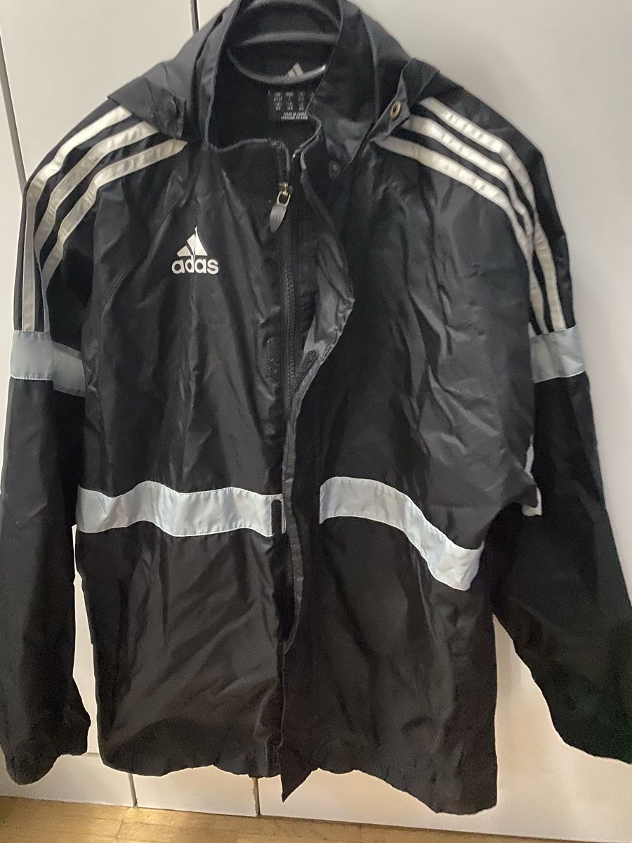 Adidas Jacken: Adidas regen jacke – Gebraucht aus Opfikon von Luis144 1
