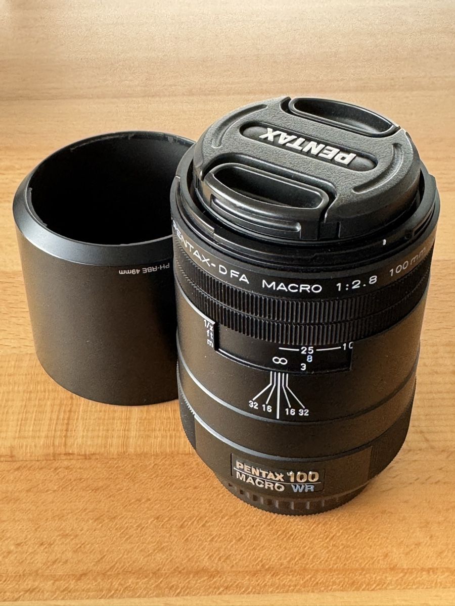 Pentax Obiettivi: Pentax DFA 100mm Macro WR, top Zustand – Usato da Gommiswald venduto da Romo7