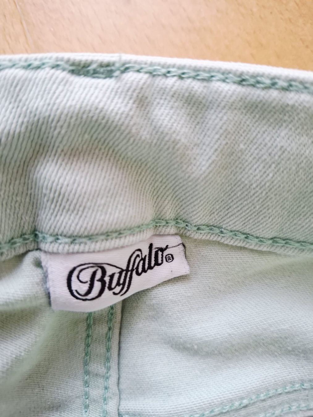 Buffalo Pantaloni: Hose – Usato da Lachen SZ venduto da IRCOROJA 1