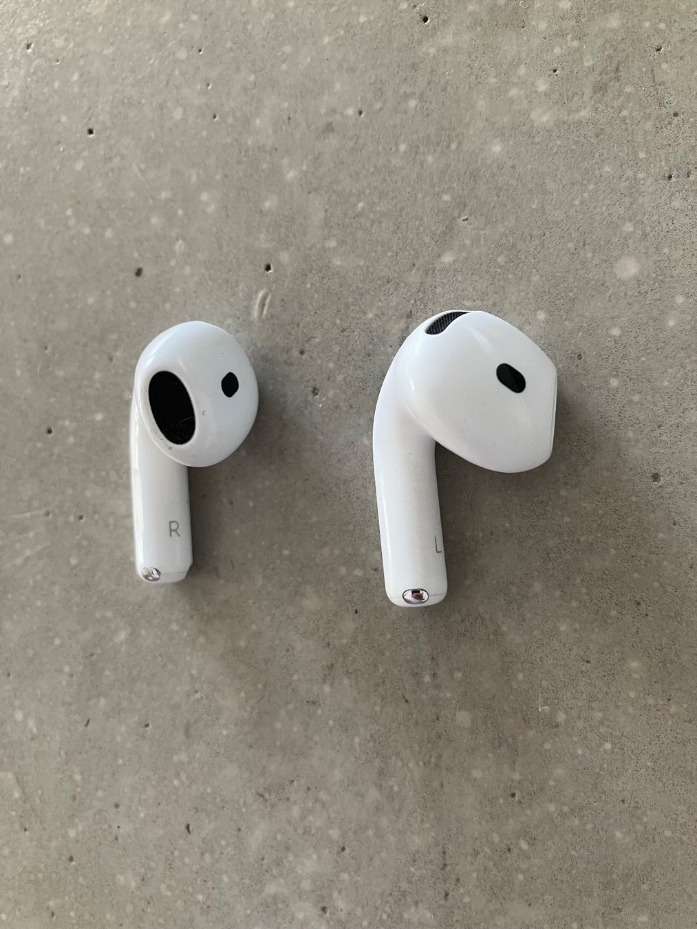 Apple Cuffie: APPLE Air Pods 4 – Usato da Lausanne venduto da mr.v 6