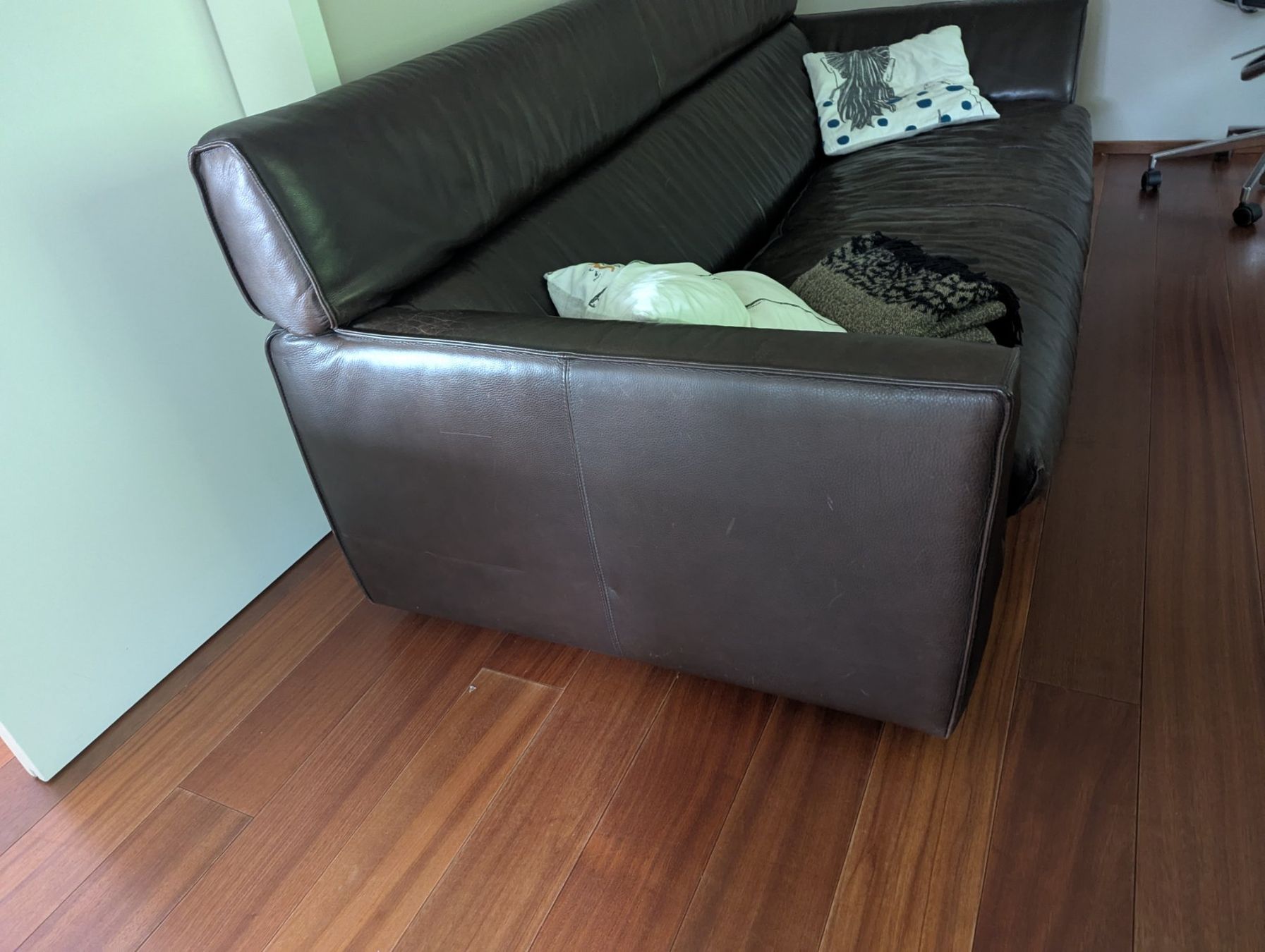 Sofas: Ledersofa – Gebraucht aus Zürich von ignasifaine 2