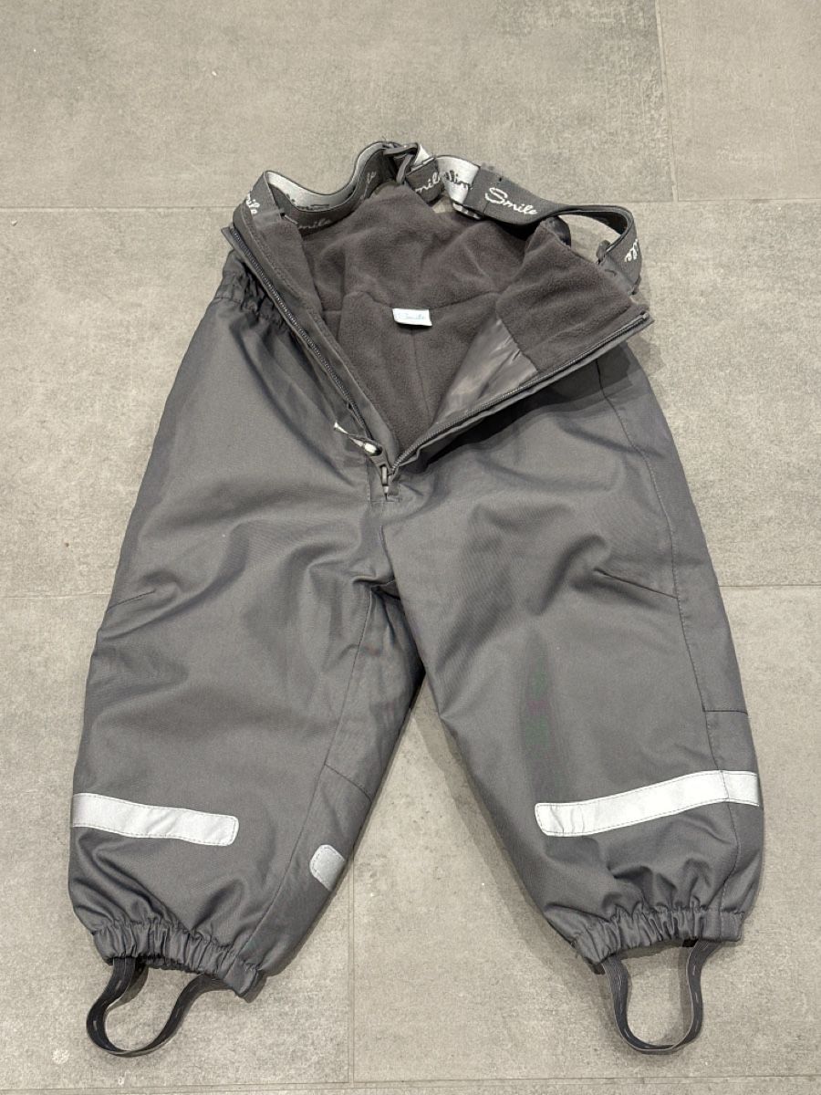 Pantaloni: Neu Smile Skihose grau 80 – Nuovo (secondo la descrizione) da Affeltrangen venduto da admar