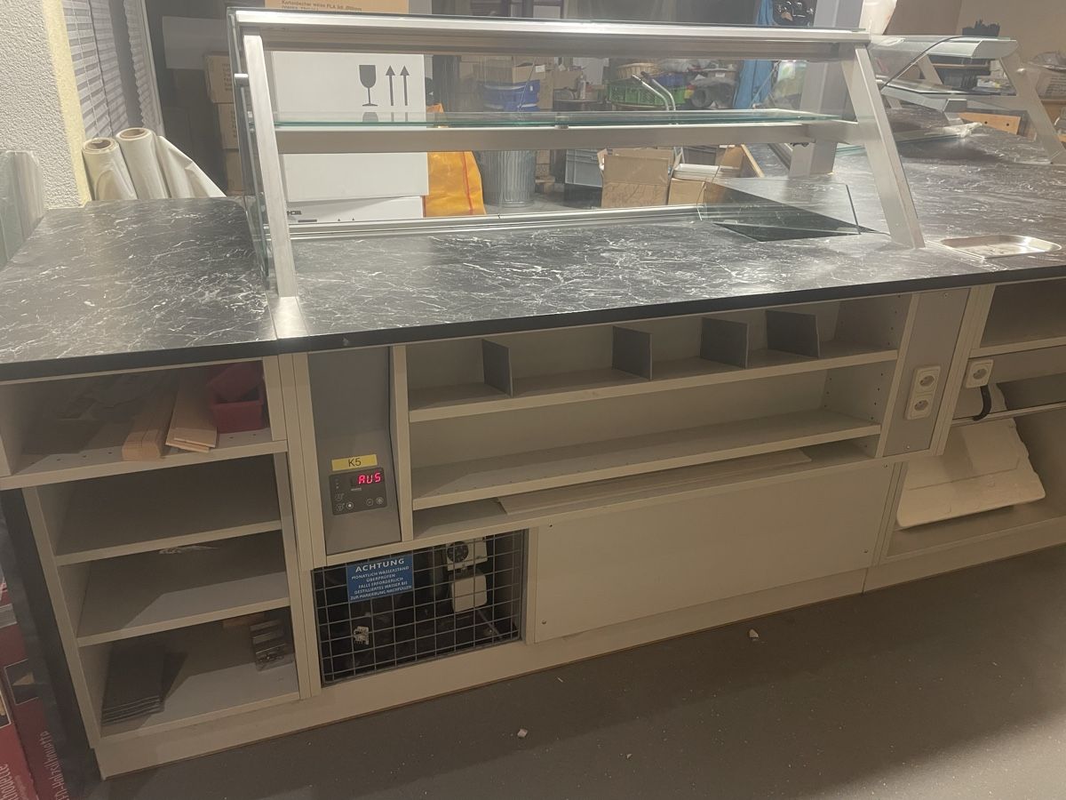 Allestimento di negozi e stand fieristici: Kühlvitrine gebraucht & funktionsfähig – Usato da Netstal venduto da Brotmacher 1