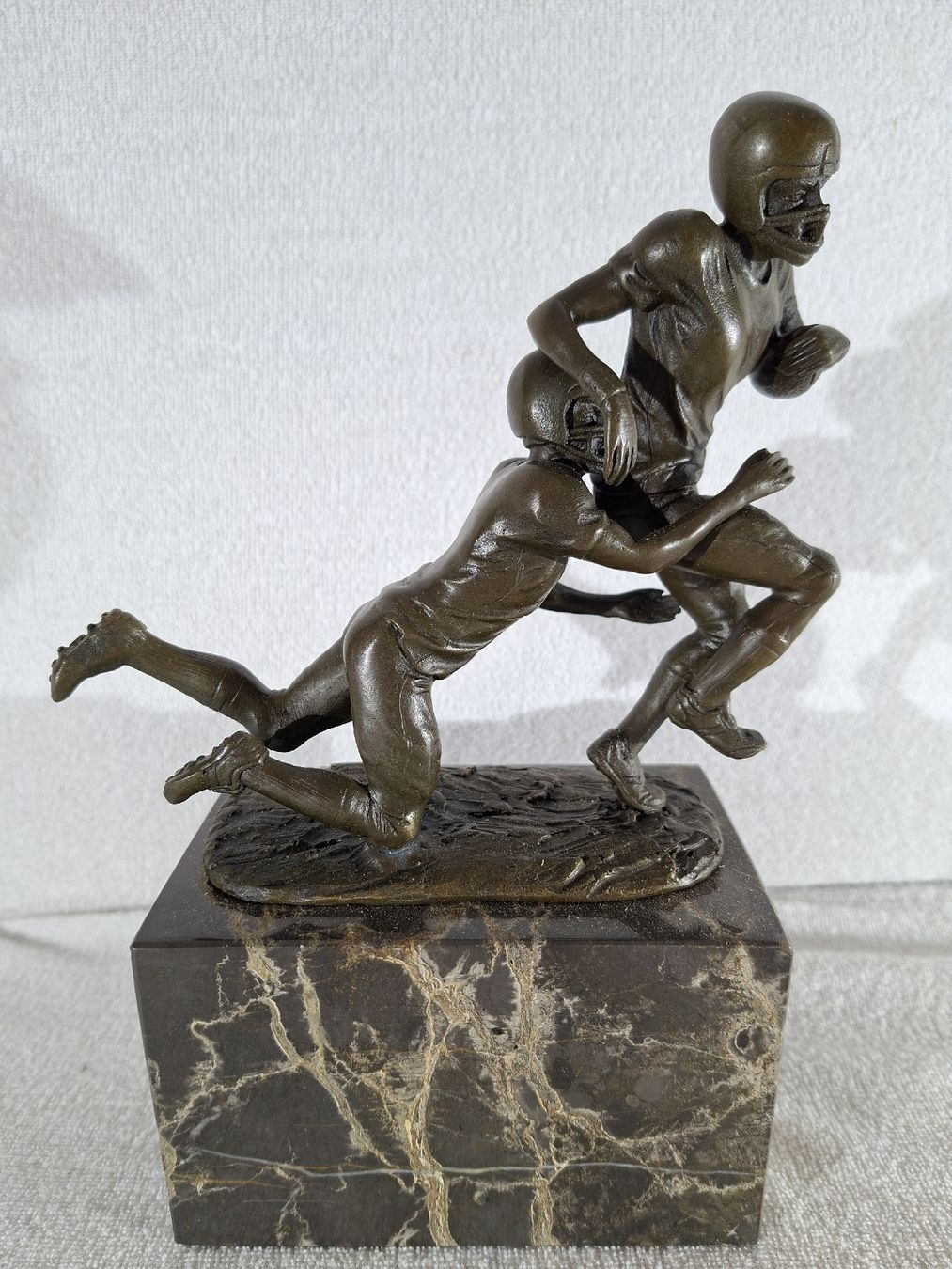 Skulpturen & Statuen: Bronze Foodball ,Amerika  – Gebraucht aus Grindelwald von carro5