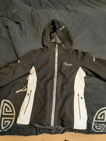 Dare2b Skijacke Damen Gr. 36 Schwarz/Weiss