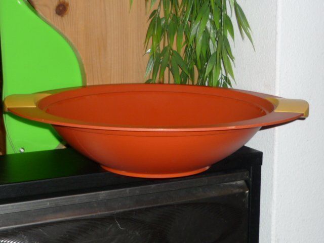 Tupperware Contenitori & Simili: TUPPERWARE 2,8 L. – Usato da St.Gallen venduto da Anso 2