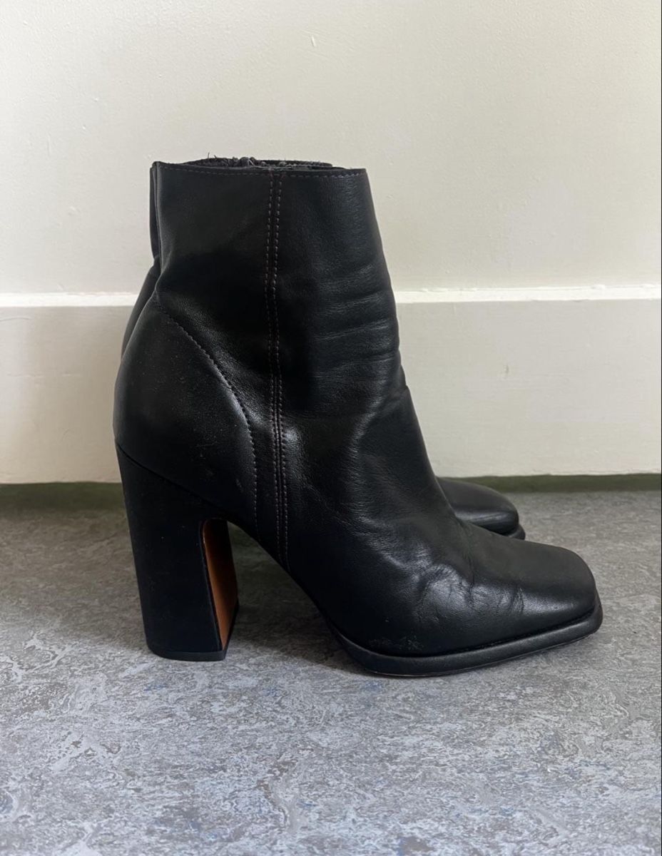 Scarpe da donna: Schwarze Leder Schuhe – Nuovo (secondo la descrizione) da Luzern venduto da ele_6wlj 3