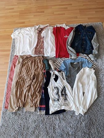 Diverse Kleider Gr. XS und S