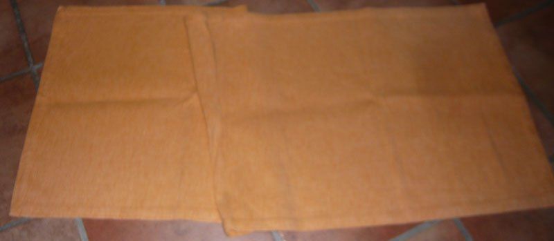 Coperte: Tischdecke / Tischläufer ca 50-140 cm – Usato da Ruggell venduto da Btt 1