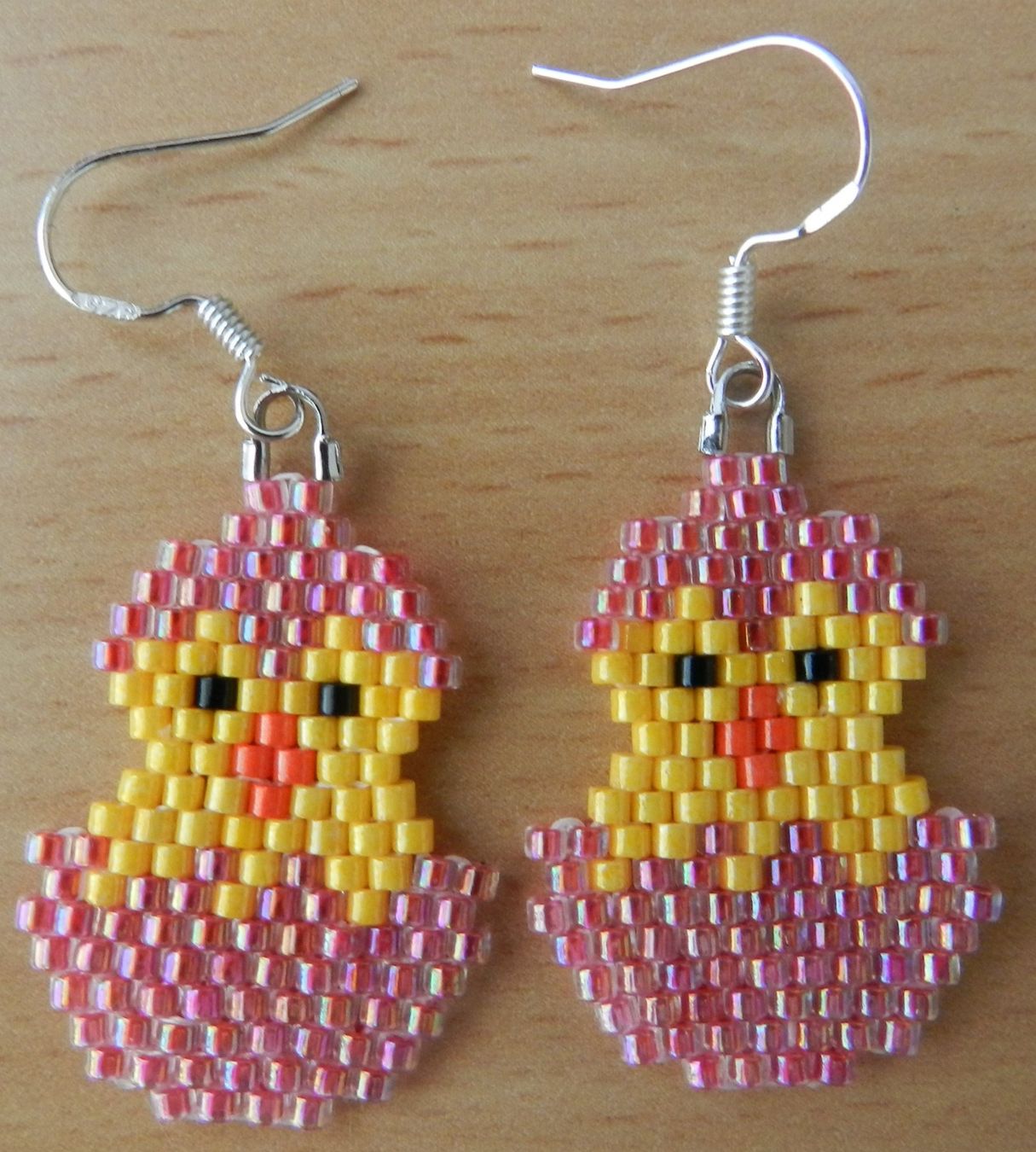 Orecchini pendenti & Orecchini a lobo: handgemachte Perlenohrringe- Oster design- Huhn – Nuovo (secondo la descrizione) da Zürich venduto da pisamun 1
