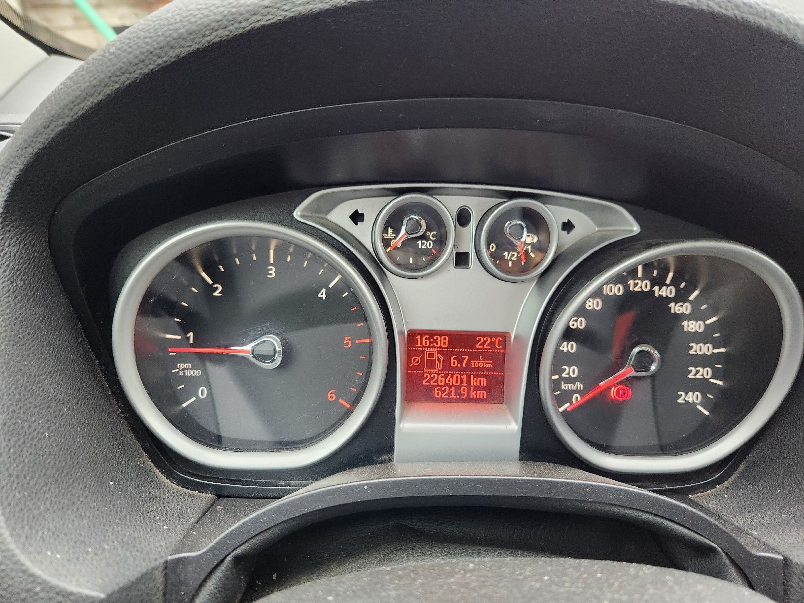 Ford Automobili: Ford Kuga 2.0l 4x4 – Usato da Schelten venduto da yor_x2vr 5