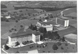 Flugaufnahme  Semiar  und  Pensionat  Menzingen  /  ZG