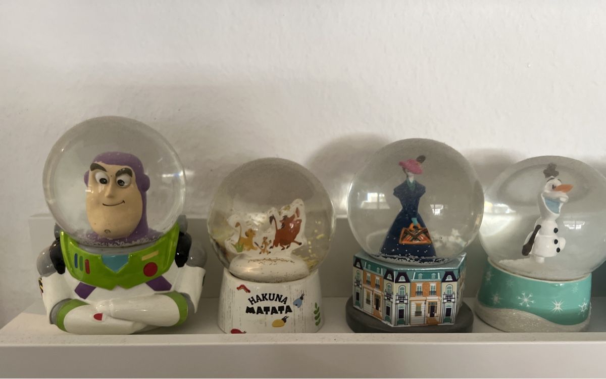Disney Tutte le decorazioni: Walt Disney Schneekugeln Set – Usato da Allschwil venduto da Collector.Shop.Swizz 1
