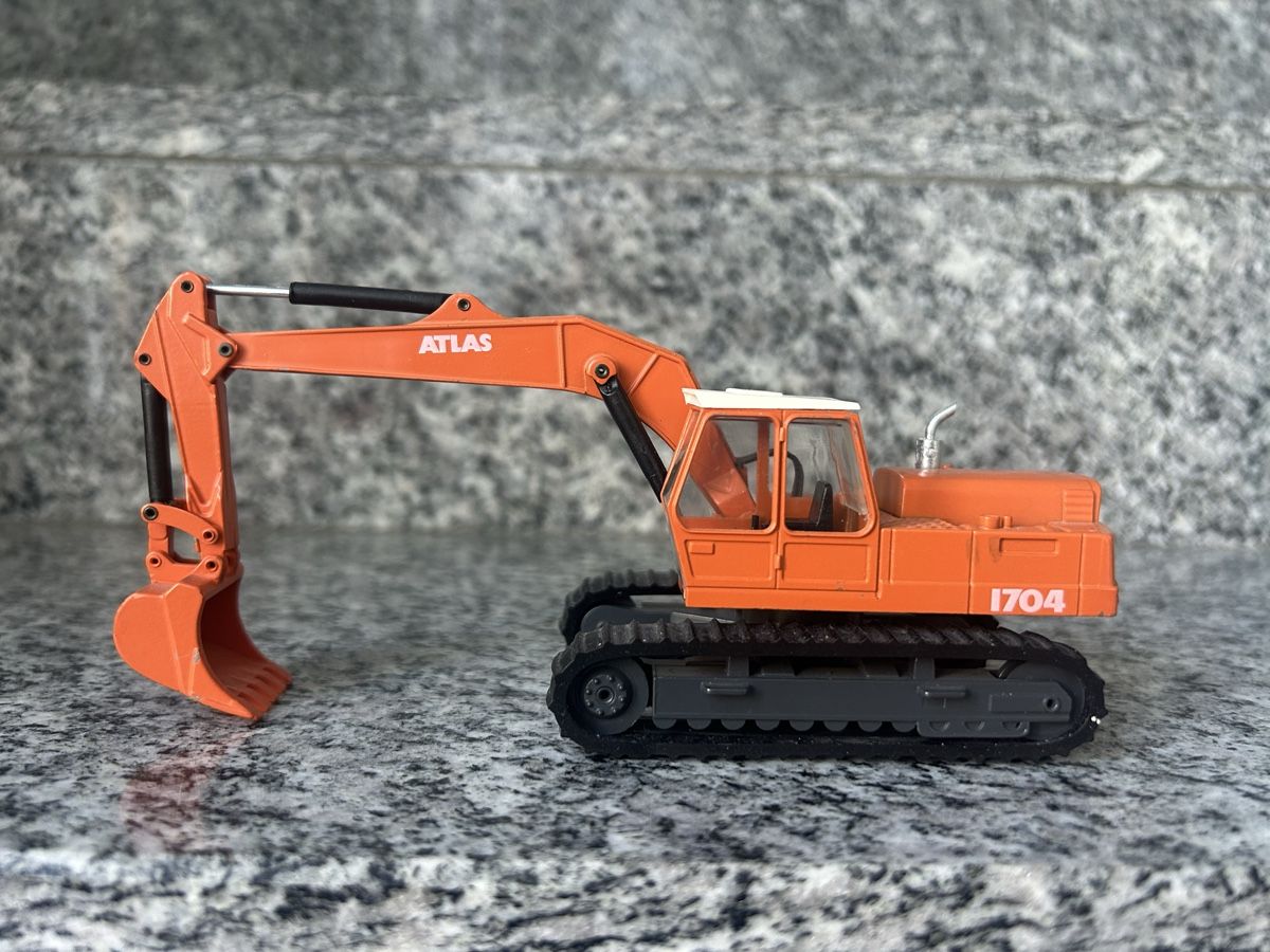 Conrad Modellbausätze & Standmodelle: Atlas , 1;50 , Conrad – Gebraucht aus Horw von Tigercat635