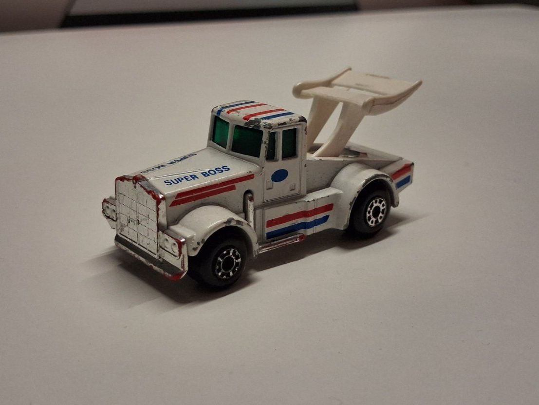 Matchbox Spielzeuge: Matchbox Kenworth Super Boss 1982 – Gebraucht aus Bern von KavIndustries