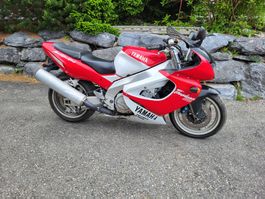 Yamaha YZF 1000 R