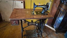Ancienne machine à coudre AFRANA - Vintage début XXe siècle