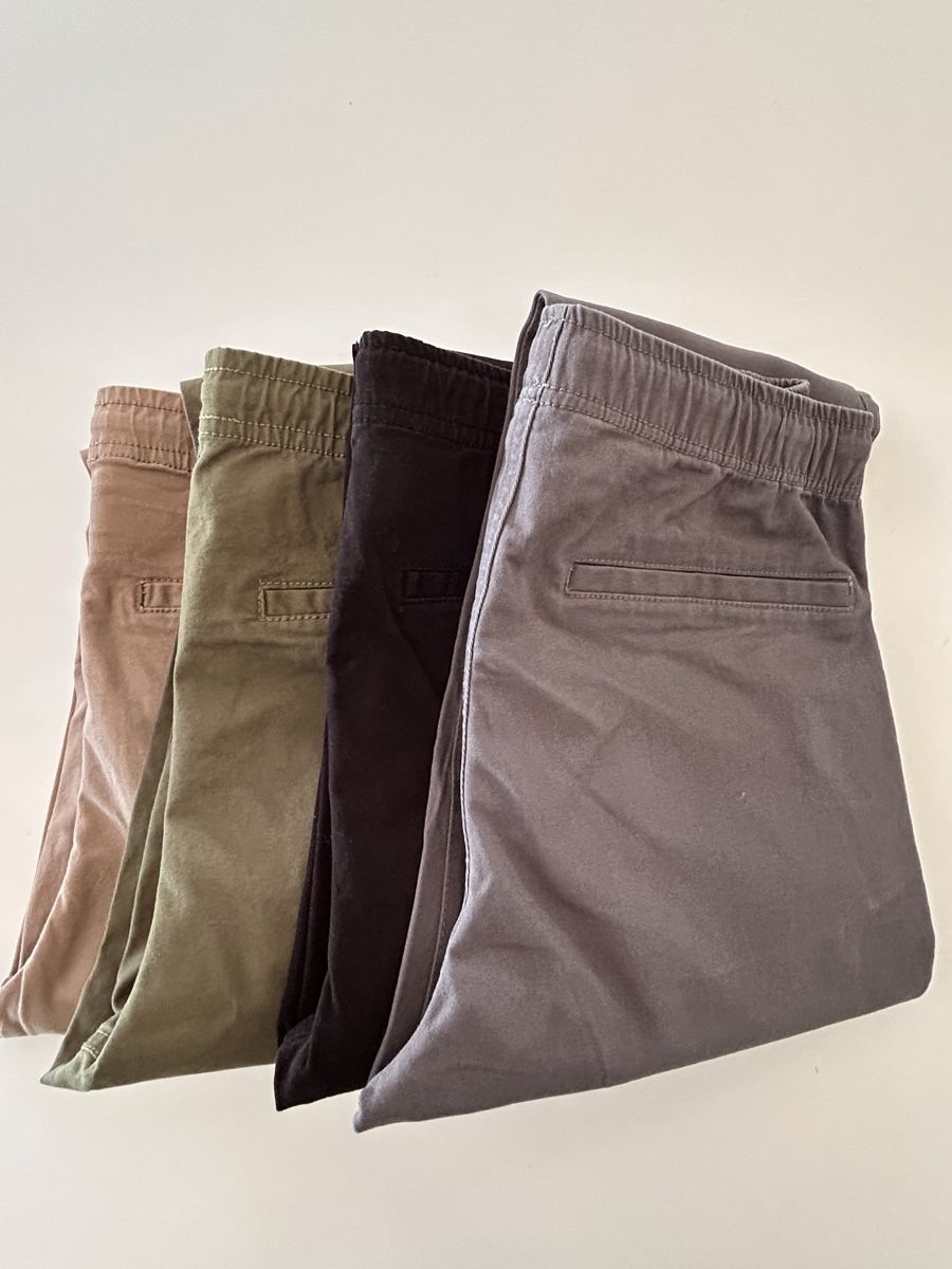 H&M Pantaloni: Pantalons garçon H&M – Usato da Auboranges venduto da Regusse