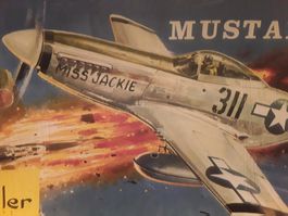 Mustang P51 Miss Jackie _ Heller _ Modellflugzeug _ NEU 1:72