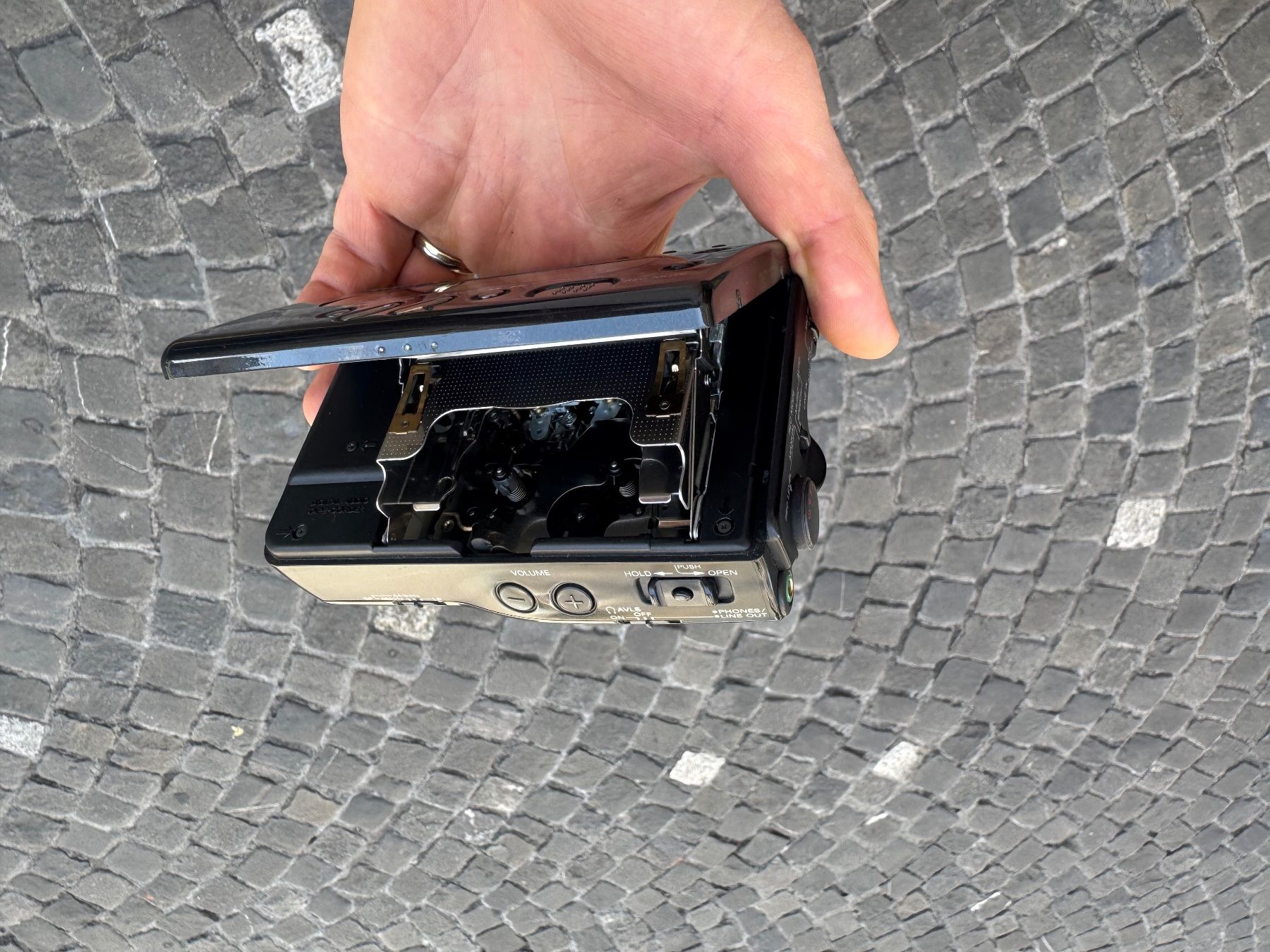 Sony Aufnahmegeräte: Sony TCD DAT D-8 Recorder Player Walkman – Gebraucht aus Thun von altstadt-thun 6