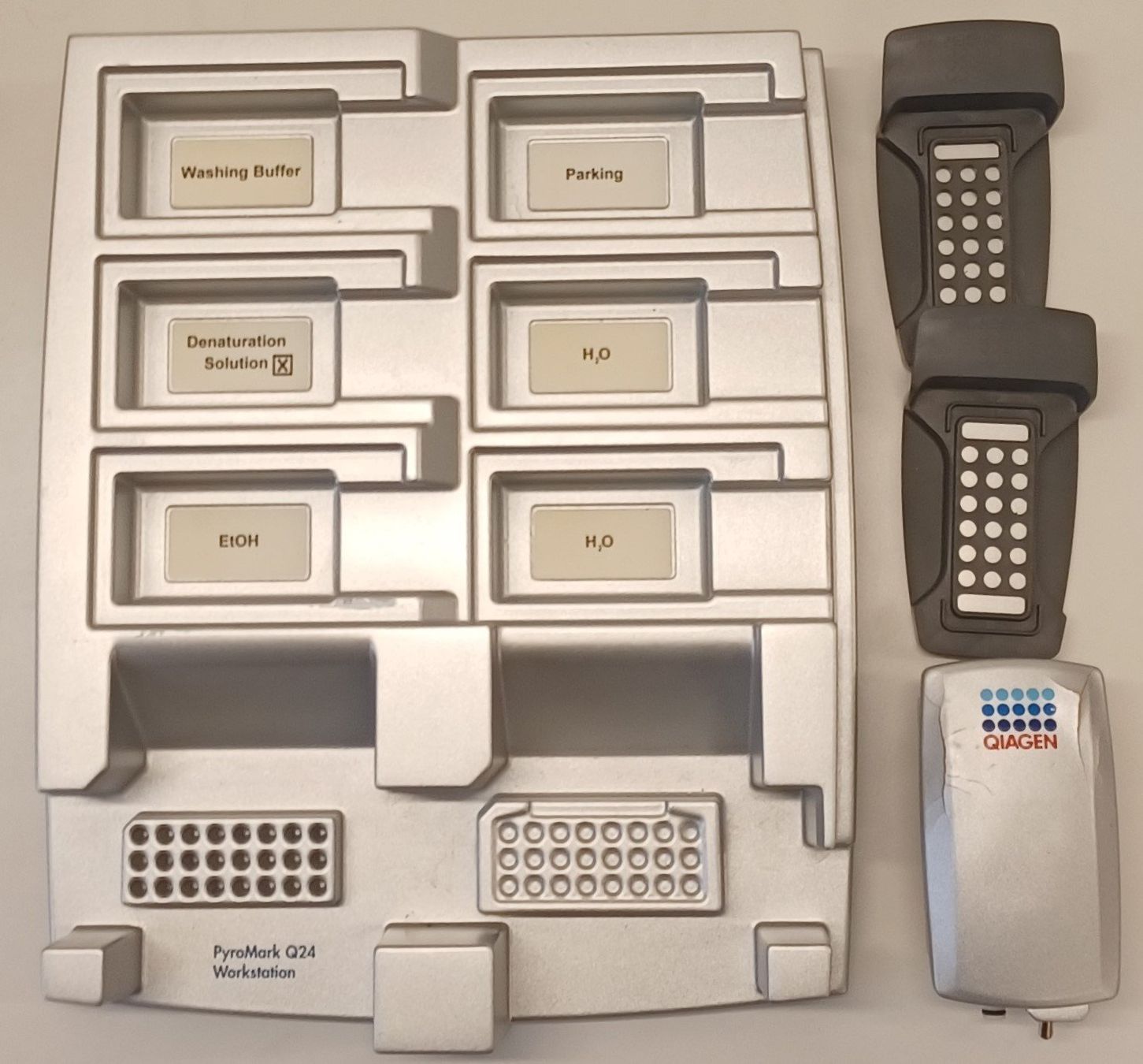 Accessori da laboratorio: Qiagen PyroMark Q24 Sequencer – Difettoso da Niederdorf venduto da LeptonAG_Labor 7
