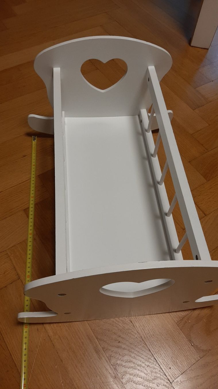 Giocattoli: Puppenbett aus Holz – Usato da Basel venduto da dina0105 3