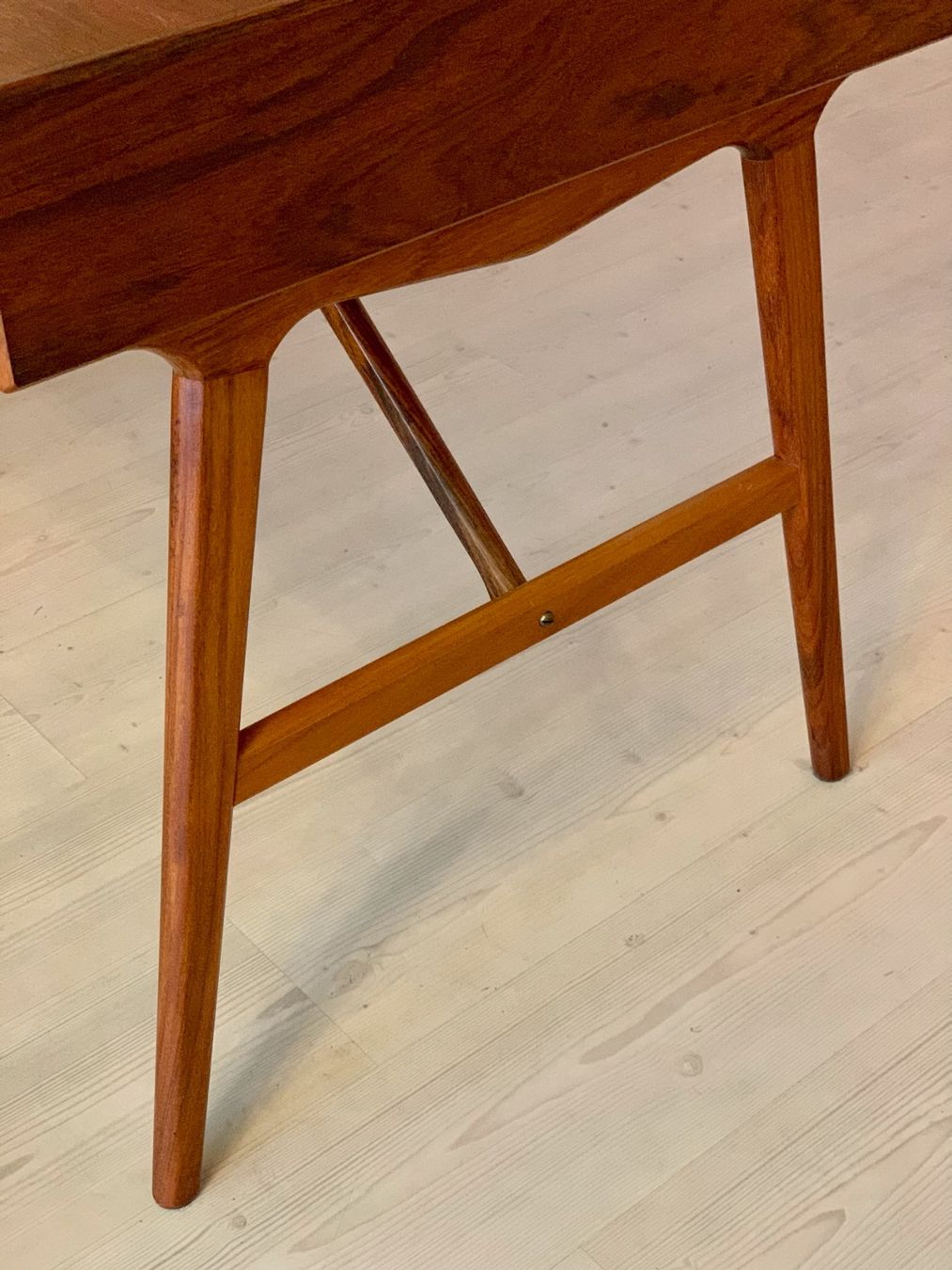 Schreibtische: Palisander SchreibtischTeak Pult  50er – Gebraucht aus Basel von MidMod20C 8