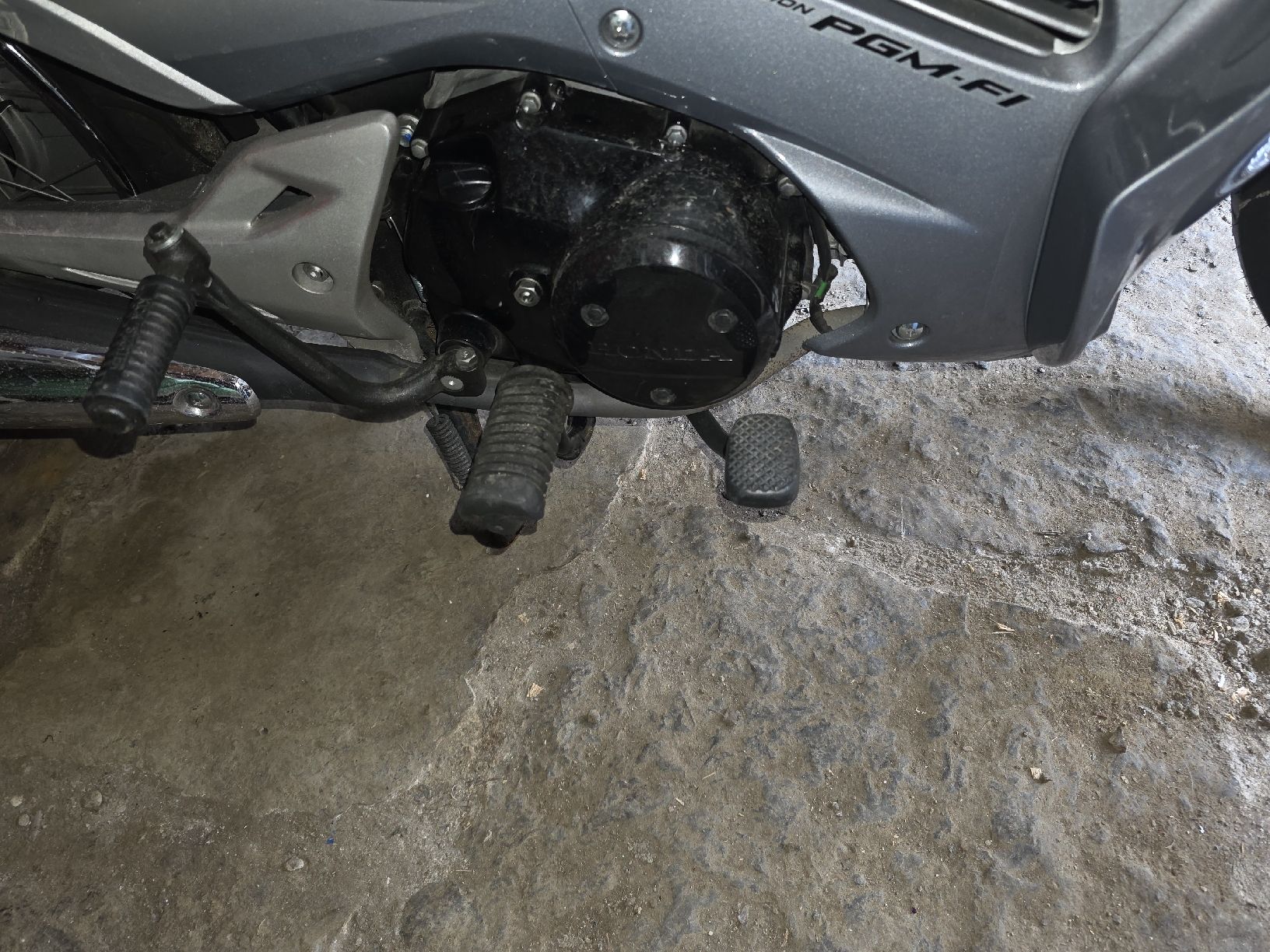 Honda Scooter: HONDA INNOVA ANF 125 – Usato da Burglauenen venduto da Flugzeugmechaniker 4